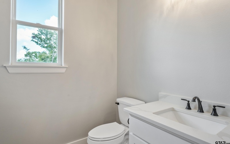 606 Prince Ln, Tyler, TX 75704, 4 Habitaciones Habitaciones , ,2 BañosBaños,Residential,En Venta,606 Prince Ln,25009626