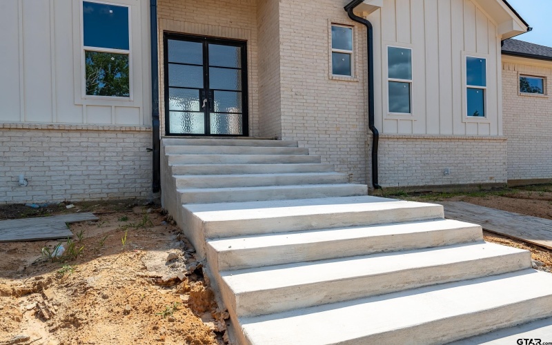 606 Prince Ln, Tyler, TX 75704, 4 Habitaciones Habitaciones , ,2 BañosBaños,Residential,En Venta,606 Prince Ln,25009626