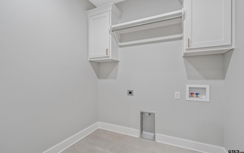 636 Prince Lane, Tyler, TX 75704, 4 Habitaciones Habitaciones , ,2 BañosBaños,Residential,En Venta,636 Prince Lane,25009627