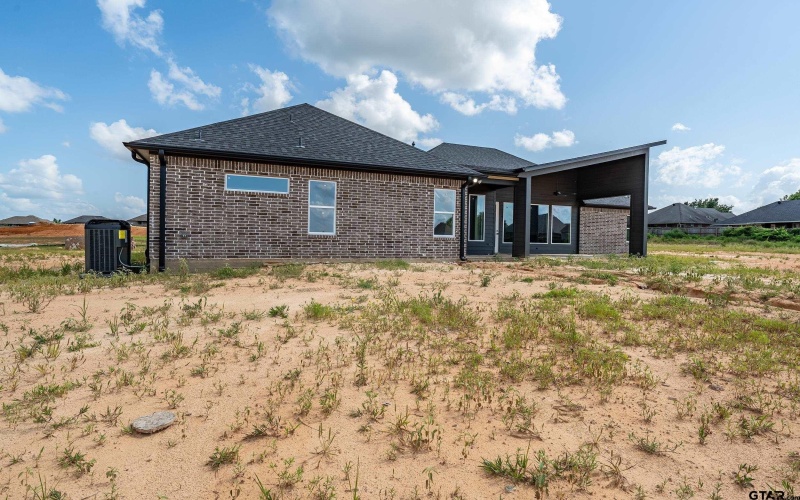 636 Prince Lane, Tyler, TX 75704, 4 Habitaciones Habitaciones , ,2 BañosBaños,Residential,En Venta,636 Prince Lane,25009627