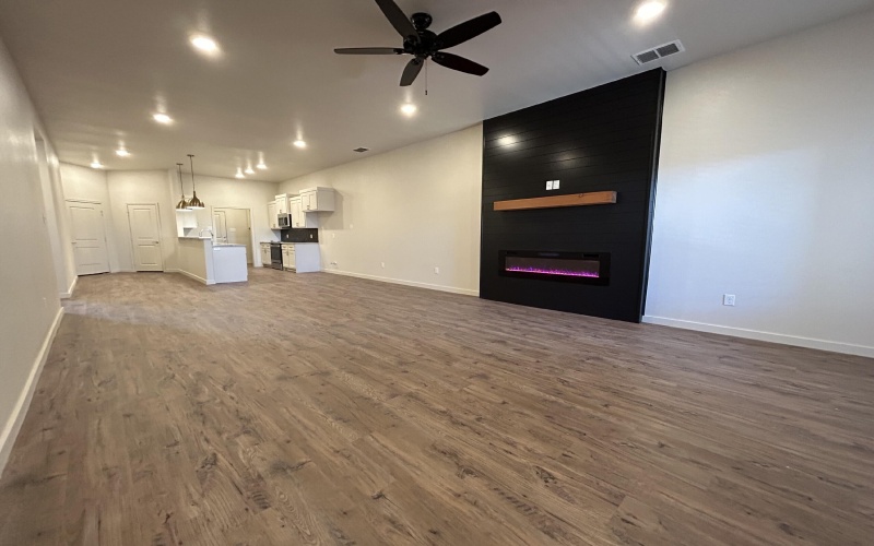 7012 40th Street #A, Lubbock, TX 79407, 3 Bedrooms Bedrooms, ,2 BathroomsBathrooms,Residential Lease,For Rent,7012 40th Street,202556835