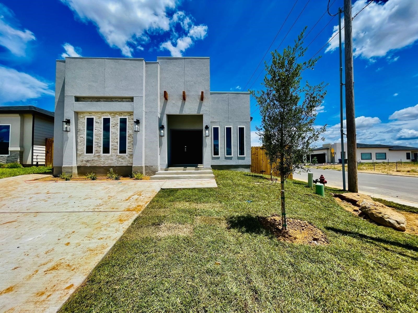 3701 Birge Dr., LAREDO, TX 78046, 4 Bedrooms Bedrooms, ,2 BathroomsBathrooms,Residential,For Sale,3701 Birge Dr.,20252705