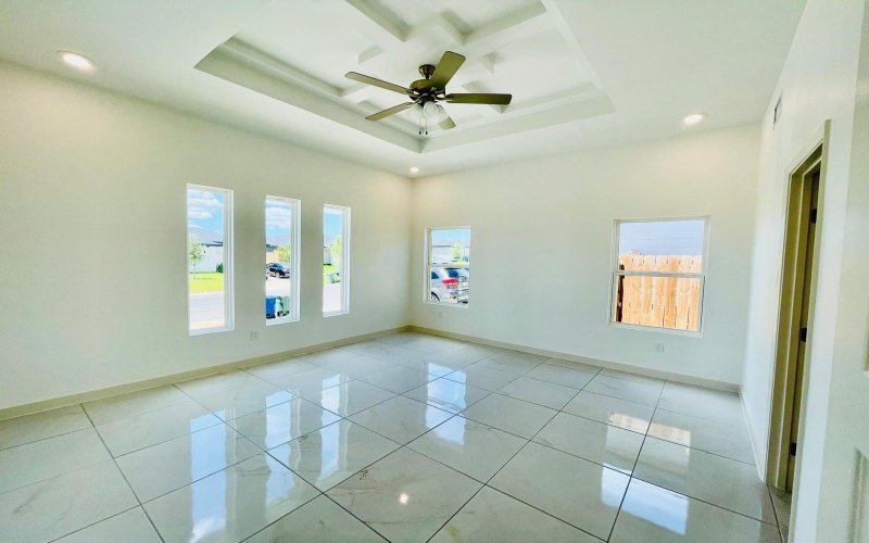 3701 Birge Dr., LAREDO, TX 78046, 4 Bedrooms Bedrooms, ,2 BathroomsBathrooms,Residential,For Sale,3701 Birge Dr.,20252705