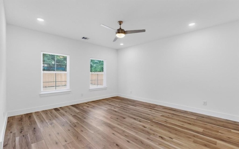 103 S Alma Avenue, Kerens, TX 75144, 3 Bedrooms Bedrooms, ,2 BathroomsBathrooms,Residential,For Sale,103 S Alma Avenue,20970574