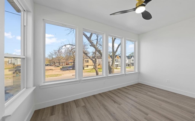 2635 Pennsylvania Avenue, Dallas, TX 75215, 4 Habitaciones Habitaciones , ,2 BañosBaños,Residential,En Venta,2635 Pennsylvania Avenue,20978301