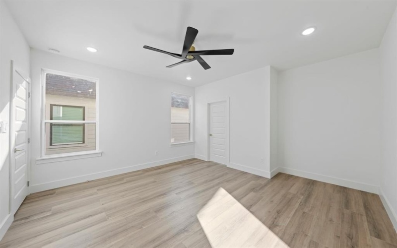 2635 Pennsylvania Avenue, Dallas, TX 75215, 4 Habitaciones Habitaciones , ,2 BañosBaños,Residential,En Venta,2635 Pennsylvania Avenue,20978301