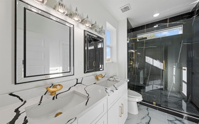 2635 Pennsylvania Avenue, Dallas, TX 75215, 4 Habitaciones Habitaciones , ,2 BañosBaños,Residential,En Venta,2635 Pennsylvania Avenue,20978301