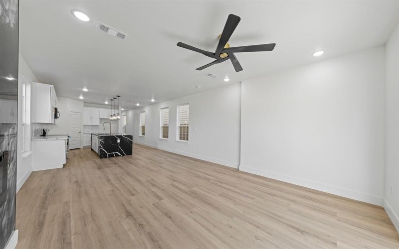 2635 Pennsylvania Avenue, Dallas, TX 75215, 4 Habitaciones Habitaciones , ,2 BañosBaños,Residential,En Venta,2635 Pennsylvania Avenue,20978301