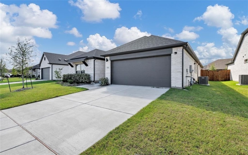 502 Huntley Drive, McKinney, TX 75071, 3 Bedrooms Bedrooms, ,2 BathroomsBathrooms,Residential Lease,For Rent,502 Huntley Drive,20979253