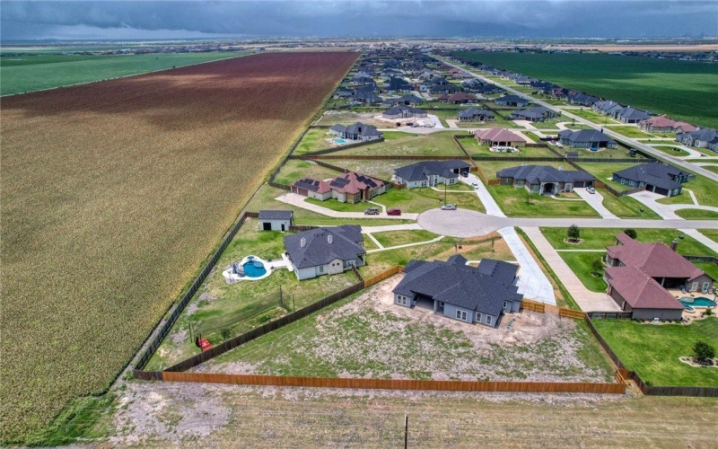 1365 Whitehand Court, Corpus Christi, TX 78415, 5 Habitaciones Habitaciones , ,3 BañosBaños,Residential,En Venta,1365 Whitehand Court,457689