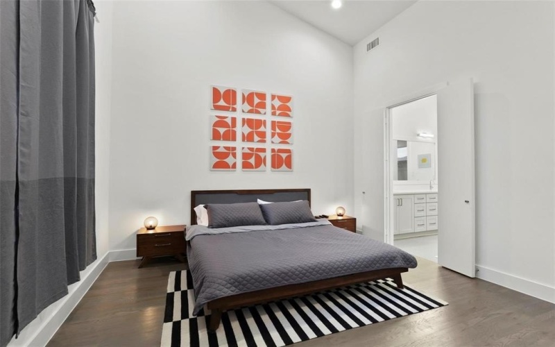 2226 N Garrett Avenue #105, Dallas, TX 75206, 2 Bedrooms Bedrooms, ,2 BathroomsBathrooms,Residential Lease,For Rent,2226 N Garrett Avenue,20978704