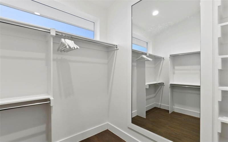 2226 N Garrett Avenue #105, Dallas, TX 75206, 2 Bedrooms Bedrooms, ,2 BathroomsBathrooms,Residential Lease,For Rent,2226 N Garrett Avenue,20978704