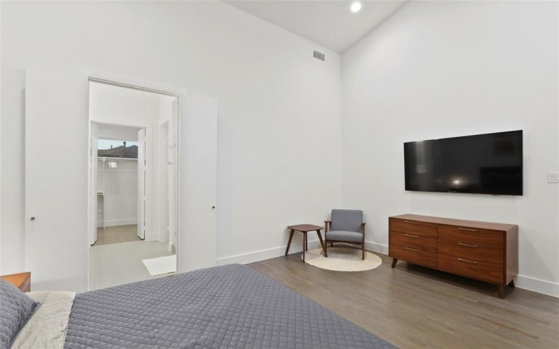 2226 N Garrett Avenue #105, Dallas, TX 75206, 2 Bedrooms Bedrooms, ,2 BathroomsBathrooms,Residential Lease,For Rent,2226 N Garrett Avenue,20978704