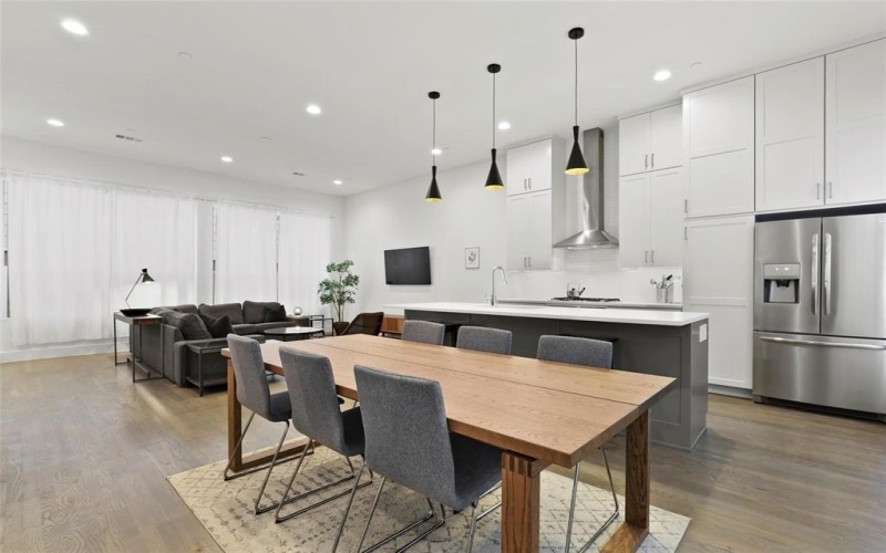 2226 N Garrett Avenue #105, Dallas, TX 75206, 2 Bedrooms Bedrooms, ,2 BathroomsBathrooms,Residential Lease,For Rent,2226 N Garrett Avenue,20978704