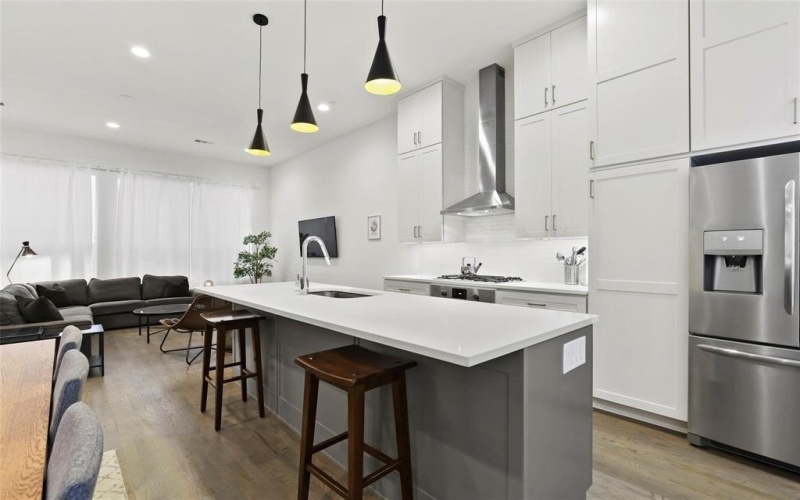 2226 N Garrett Avenue #105, Dallas, TX 75206, 2 Bedrooms Bedrooms, ,2 BathroomsBathrooms,Residential Lease,For Rent,2226 N Garrett Avenue,20978704