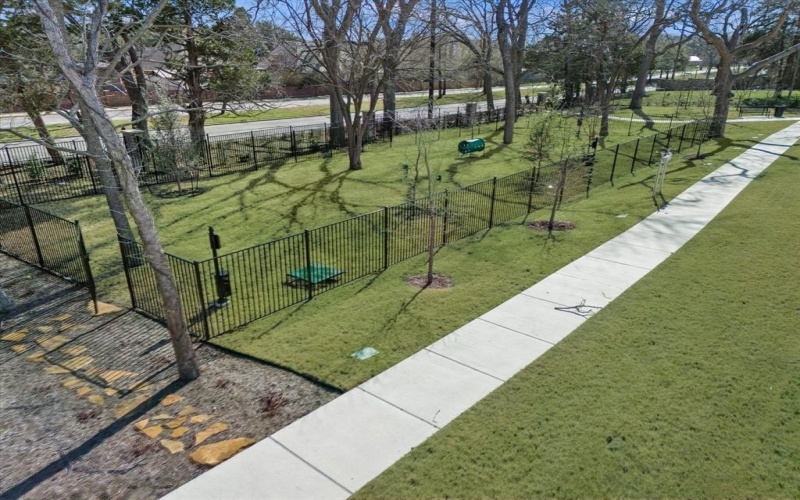 3917 Windmere Drive, Rowlett, TX 75088, 5 Habitaciones Habitaciones , ,5 BañosBaños,Residential,En Venta,3917 Windmere Drive,20978755