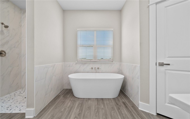 202 Drum Drive, Rockport, TX 78382, 4 Habitaciones Habitaciones , ,3 BañosBaños,Residential,En Venta,202 Drum Drive,451802