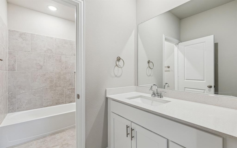 1836 Acosta Drive, Forney, TX 75126, 5 Bedrooms Bedrooms, ,3 BathroomsBathrooms,Residential,For Sale,1836 Acosta Drive,20978907