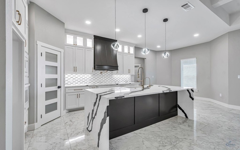 2102 S County Rd 1059, Midland, TX 79706, 4 Bedrooms Bedrooms, ,3 BathroomsBathrooms,Residential,For Sale,2102 S County Rd 1059,50083215