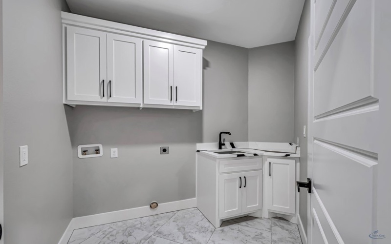2102 S County Rd 1059, Midland, TX 79706, 4 Bedrooms Bedrooms, ,3 BathroomsBathrooms,Residential,For Sale,2102 S County Rd 1059,50083215