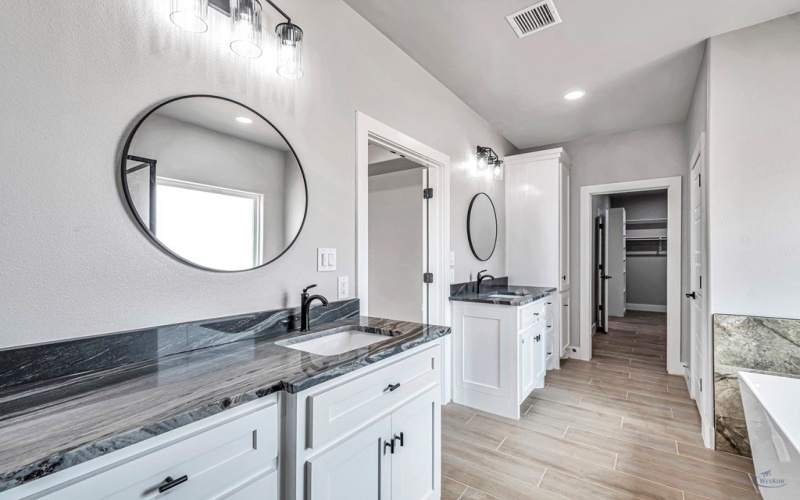 10801 W County Rd 142, Midland, TX 79706, 4 Bedrooms Bedrooms, ,2 BathroomsBathrooms,Residential,For Sale,10801 W County Rd 142,50083247