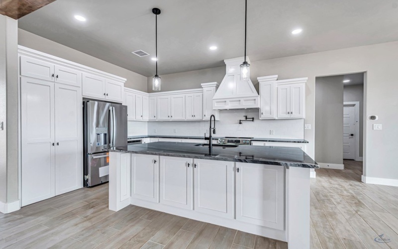 10801 W County Rd 142, Midland, TX 79706, 4 Bedrooms Bedrooms, ,2 BathroomsBathrooms,Residential,For Sale,10801 W County Rd 142,50083247