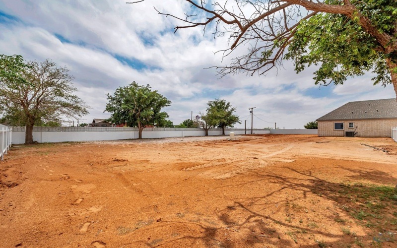10801 W County Rd 142, Midland, TX 79706, 4 Bedrooms Bedrooms, ,2 BathroomsBathrooms,Residential,For Sale,10801 W County Rd 142,50083247