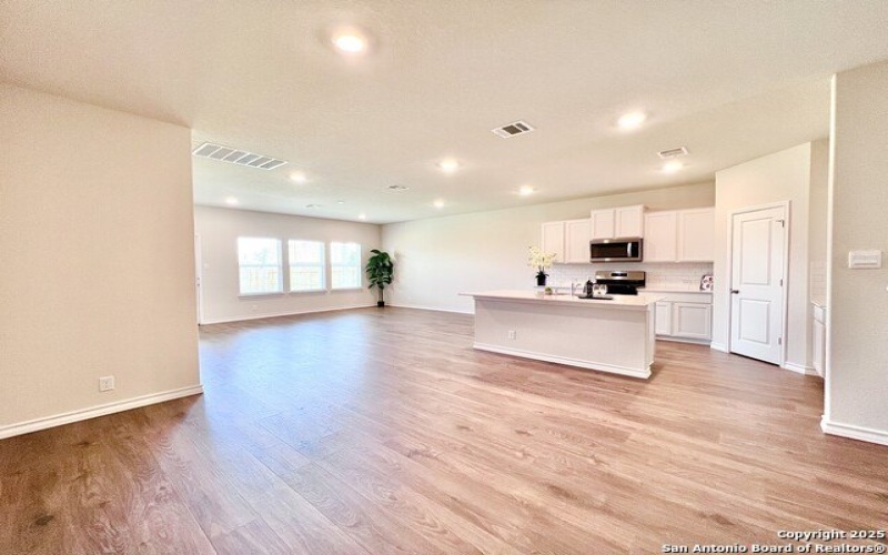 21109 WATERCOURSE WAY, San Antonio, TX 78266, 4 Bedrooms Bedrooms, ,3 BathroomsBathrooms,Residential Lease,For Rent,21109 WATERCOURSE WAY,1874631