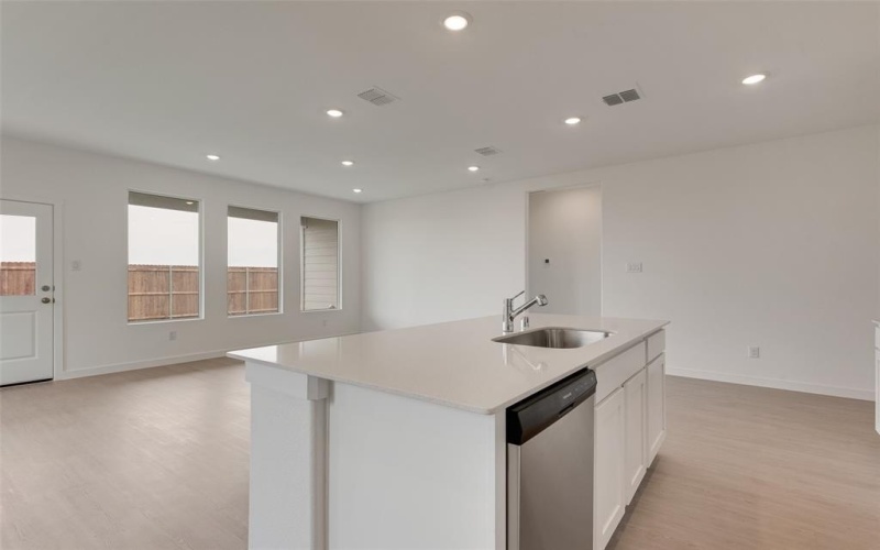 921 Raintree Road, McKinney, TX 75407, 4 Habitaciones Habitaciones , ,2 BañosBaños,Residential,En Venta,921 Raintree Road,20979561