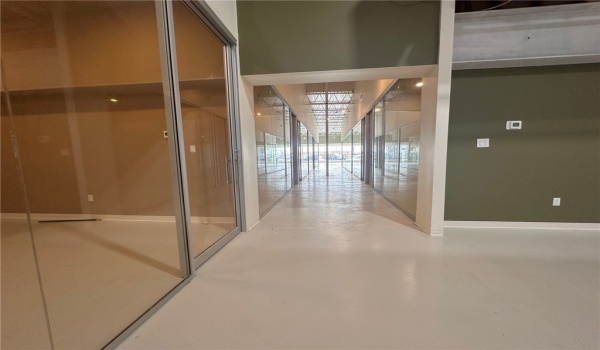 418 S Commercial, Aransas Pass, TX 78336, 8 Bedrooms Bedrooms, ,Commercial Lease,For Rent,418 S Commercial,451961