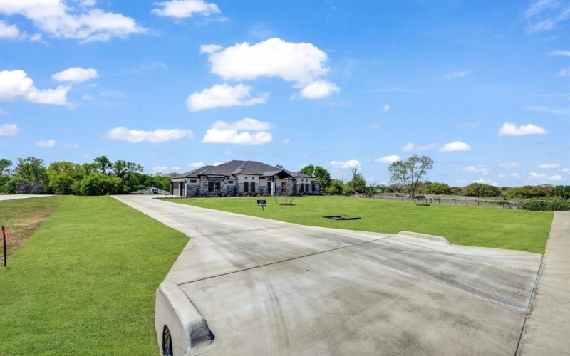 4009 Estancia Court, Weatherford, TX 76088, 4 Bedrooms Bedrooms, ,3 BathroomsBathrooms,Residential,For Sale,4009 Estancia Court,20979812
