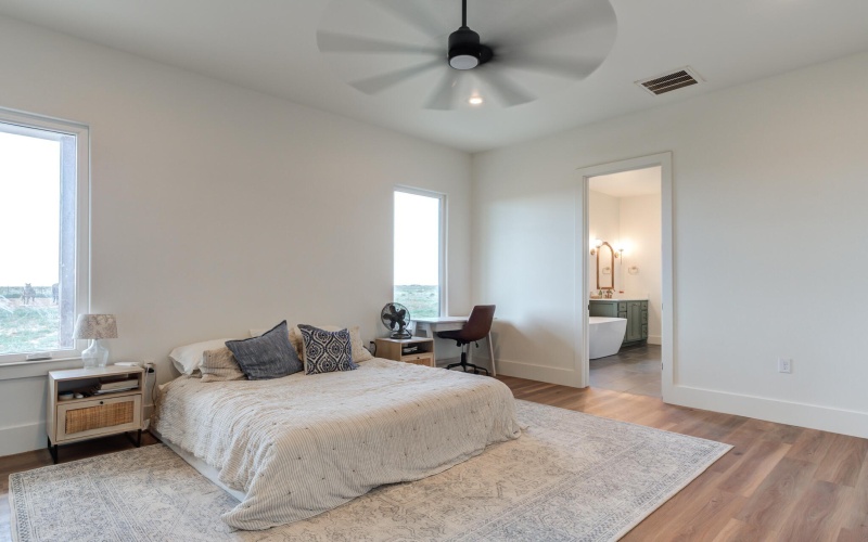 1735 Lovebird Road, Lubbock, TX 79407, 5 Habitaciones Habitaciones , ,3 BañosBaños,Residential,En Venta,1735 Lovebird Road,202556865