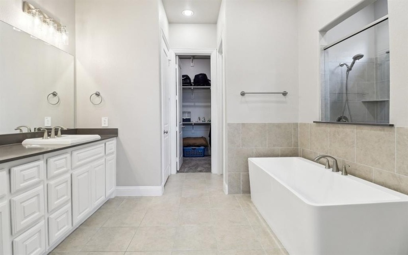 616 Windy Ridge Lane, Rockwall, TX 75087, 5 Bedrooms Bedrooms, ,5 BathroomsBathrooms,Residential,For Sale,616 Windy Ridge Lane,20808743
