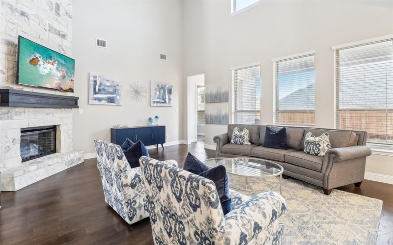 616 Windy Ridge Lane, Rockwall, TX 75087, 5 Bedrooms Bedrooms, ,5 BathroomsBathrooms,Residential,For Sale,616 Windy Ridge Lane,20808743