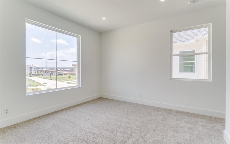 2315 Bussey Drive, Irving, TX 75062, 5 Bedrooms Bedrooms, ,3 BathroomsBathrooms,Residential,For Sale,2315 Bussey Drive,20962920