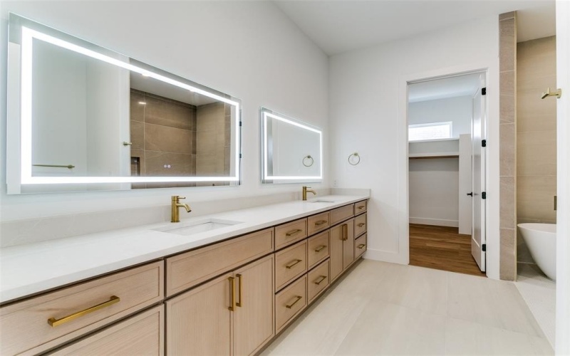2315 Bussey Drive, Irving, TX 75062, 5 Bedrooms Bedrooms, ,3 BathroomsBathrooms,Residential,For Sale,2315 Bussey Drive,20962920