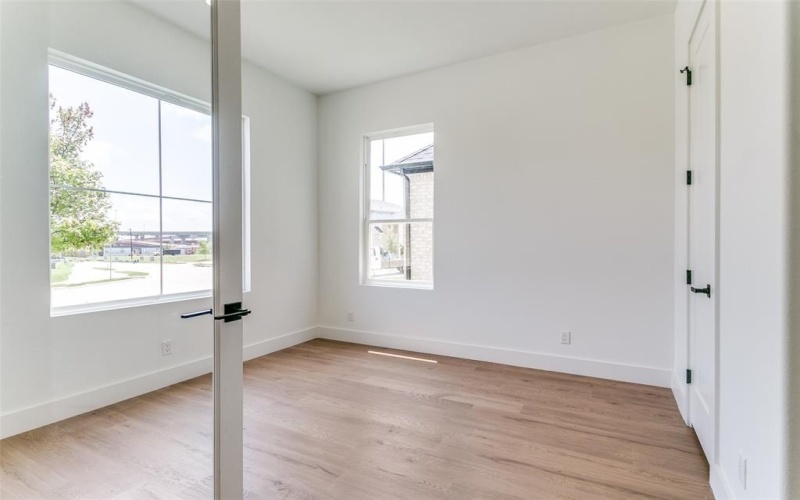 2315 Bussey Drive, Irving, TX 75062, 5 Bedrooms Bedrooms, ,3 BathroomsBathrooms,Residential,For Sale,2315 Bussey Drive,20962920