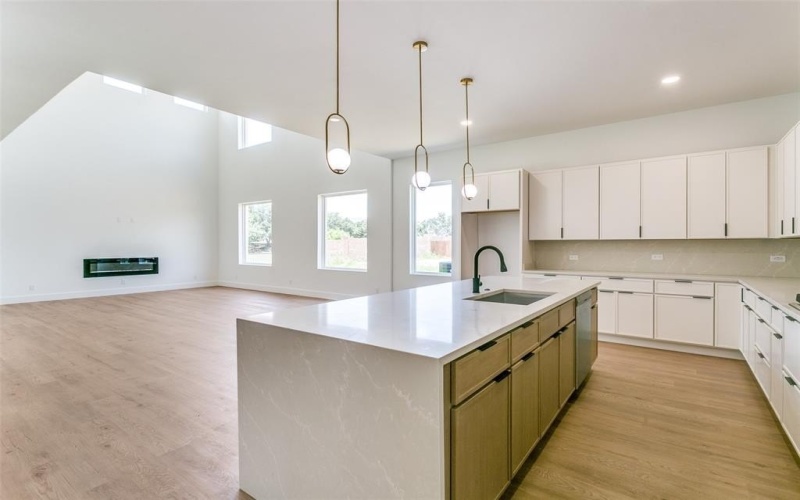 2315 Bussey Drive, Irving, TX 75062, 5 Bedrooms Bedrooms, ,3 BathroomsBathrooms,Residential,For Sale,2315 Bussey Drive,20962920