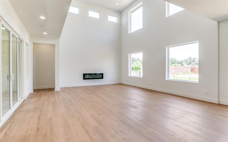 2315 Bussey Drive, Irving, TX 75062, 5 Bedrooms Bedrooms, ,3 BathroomsBathrooms,Residential,For Sale,2315 Bussey Drive,20962920