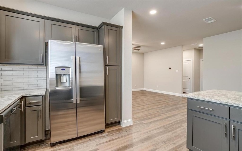 461 Glen Lake Drive, Weatherford, TX 76087, 3 Bedrooms Bedrooms, ,2 BathroomsBathrooms,Residential Lease,For Rent,461 Glen Lake Drive,20963531