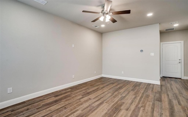 461 Glen Lake Drive, Weatherford, TX 76087, 3 Bedrooms Bedrooms, ,2 BathroomsBathrooms,Residential Lease,For Rent,461 Glen Lake Drive,20963531