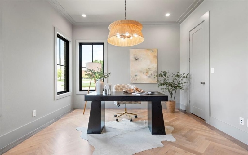 5746 Goodwin Avenue, Dallas, TX 75206, 4 Bedrooms Bedrooms, ,5 BathroomsBathrooms,Residential,For Sale,5746 Goodwin Avenue,20965248