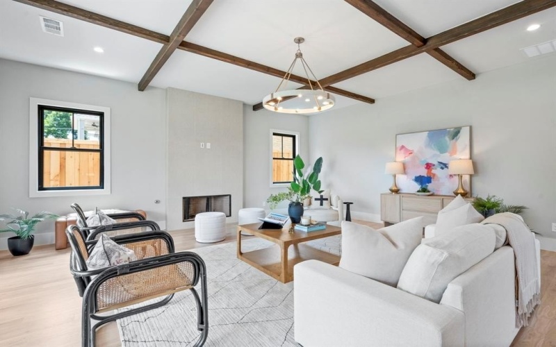 5746 Goodwin Avenue, Dallas, TX 75206, 4 Bedrooms Bedrooms, ,5 BathroomsBathrooms,Residential,For Sale,5746 Goodwin Avenue,20965248