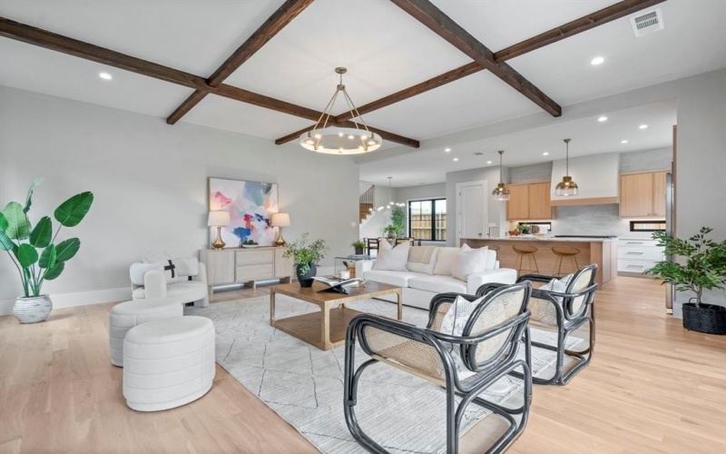 5746 Goodwin Avenue, Dallas, TX 75206, 4 Bedrooms Bedrooms, ,5 BathroomsBathrooms,Residential,For Sale,5746 Goodwin Avenue,20965248