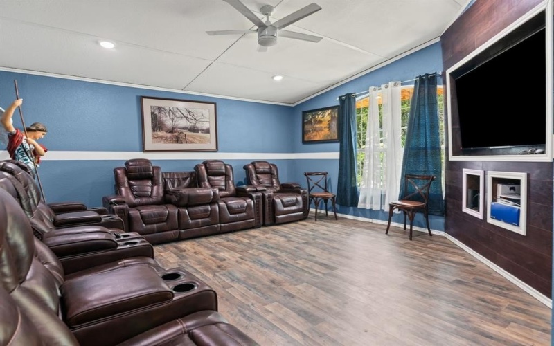 340 Western Lake Drive, Weatherford, TX 76087, 4 Bedrooms Bedrooms, ,2 BathroomsBathrooms,Residential,For Sale,340 Western Lake Drive,20971935