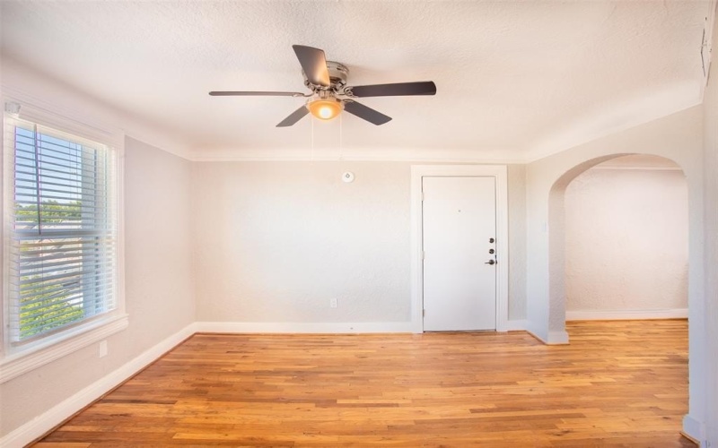 3312 Daniel Avenue #104, University Park, TX 75205, 2 Bedrooms Bedrooms, ,1 BathroomBathrooms,Residential Lease,For Rent,3312 Daniel Avenue,20980082