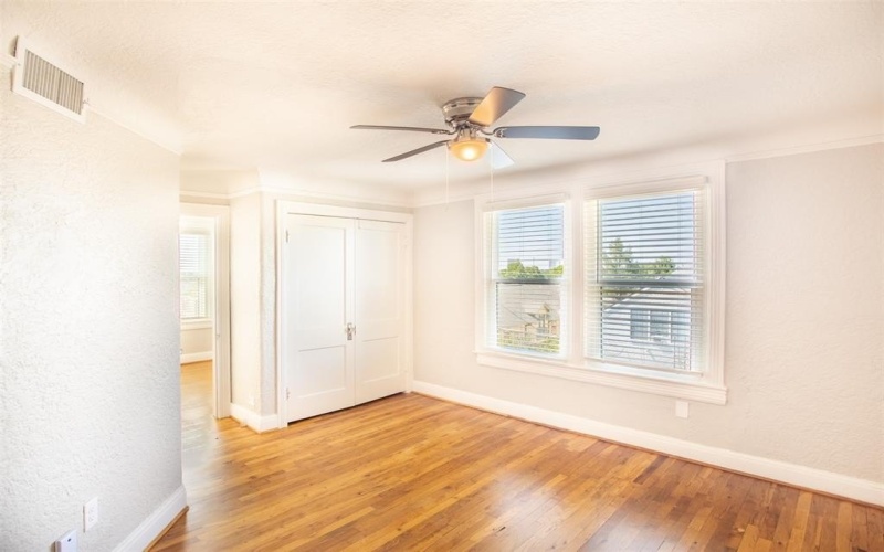 3312 Daniel Avenue #104, University Park, TX 75205, 2 Bedrooms Bedrooms, ,1 BathroomBathrooms,Residential Lease,For Rent,3312 Daniel Avenue,20980082