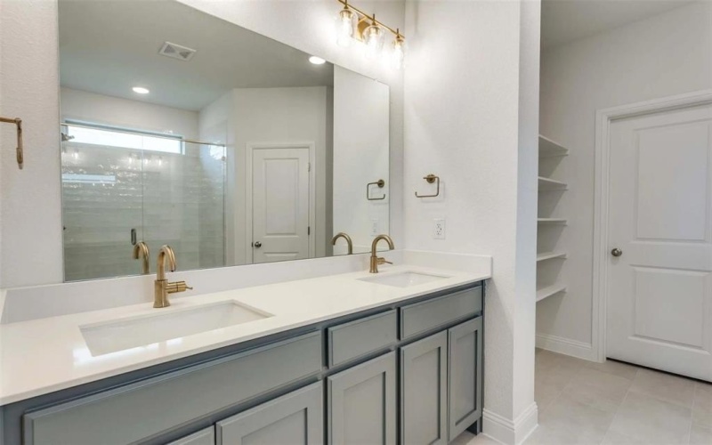 500 Lakeway Lane, Justin, TX 76247, 3 Bedrooms Bedrooms, ,2 BathroomsBathrooms,Residential,For Sale,500 Lakeway Lane,20980327