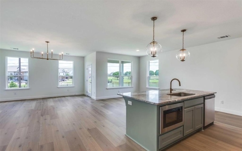 304 Ridge Drive, Justin, TX 76247, 3 Bedrooms Bedrooms, ,2 BathroomsBathrooms,Residential,For Sale,304 Ridge Drive,20980335
