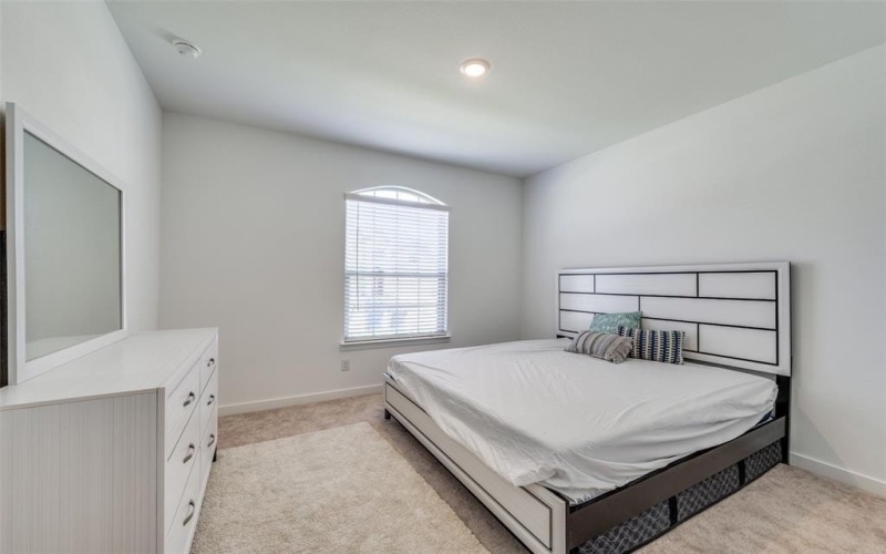129 Invermore Drive, Little Elm, TX 75068, 5 Bedrooms Bedrooms, ,5 BathroomsBathrooms,Residential Lease,For Rent,129 Invermore Drive,20978799